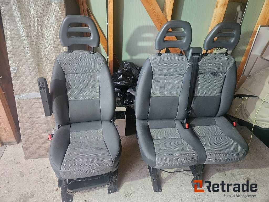 Framstolar Peugeot Boxer - Automobil: slika 1 Framstolar Peugeot Boxer - Automobil: slika 1