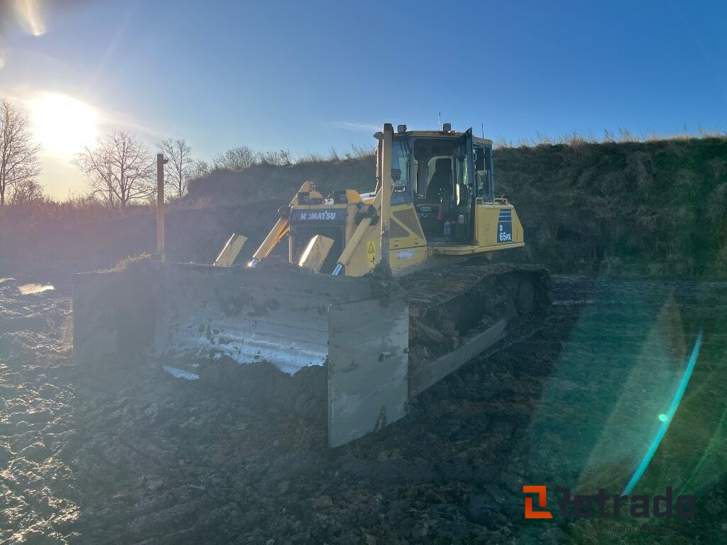 Bulldozer Komatsu D 65 PX 16 Dozer - Građevinska mašina: slika 1 Bulldozer Komatsu D 65 PX 16 Dozer - Građevinska mašina: slika 1