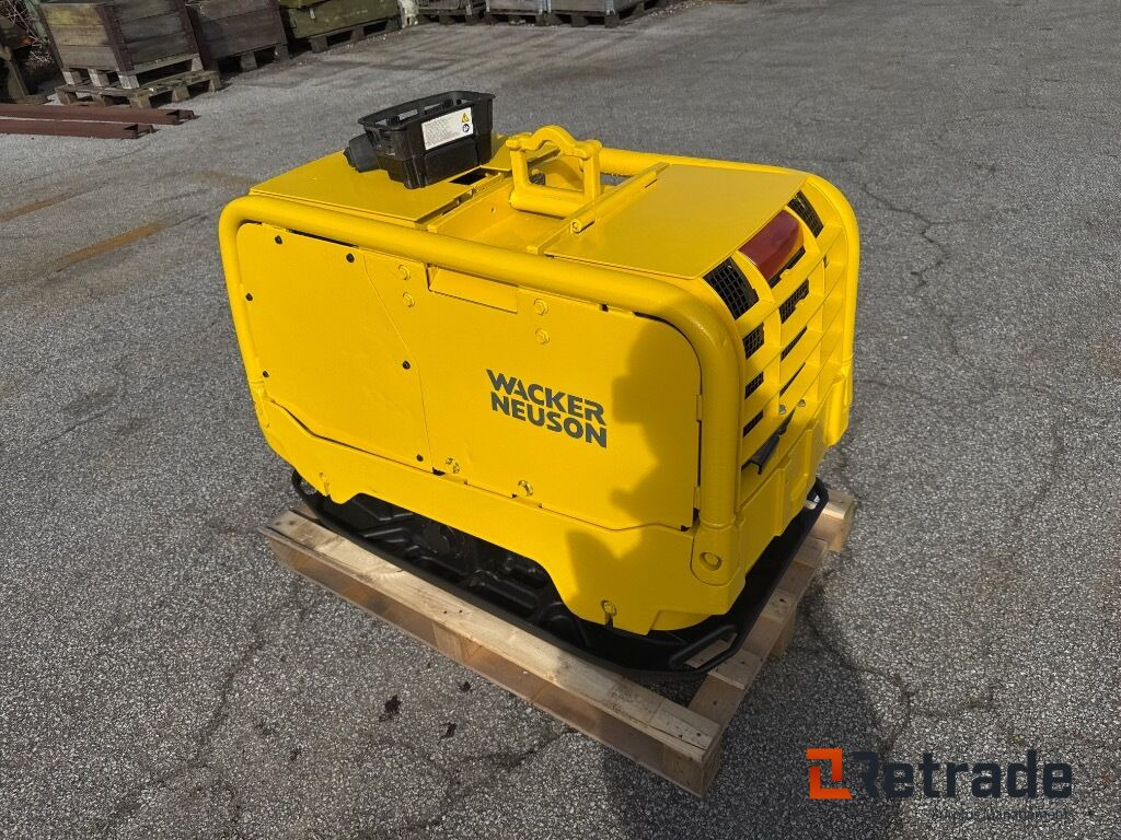 Pladevibrator Wacker Neuson Dpu80 R Remote - Građevinska oprema: slika 2 Pladevibrator Wacker Neuson Dpu80 R Remote - Građevinska oprema: slika 2