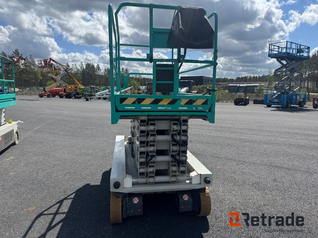 Saxlift Iteco IT12122 - Lift u obliku makaza: slika 4 Saxlift Iteco IT12122 - Lift u obliku makaza: slika 4