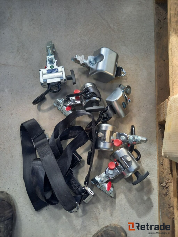 Selebeslag - Skladišna oprema: slika 1 Selebeslag - Skladišna oprema: slika 1