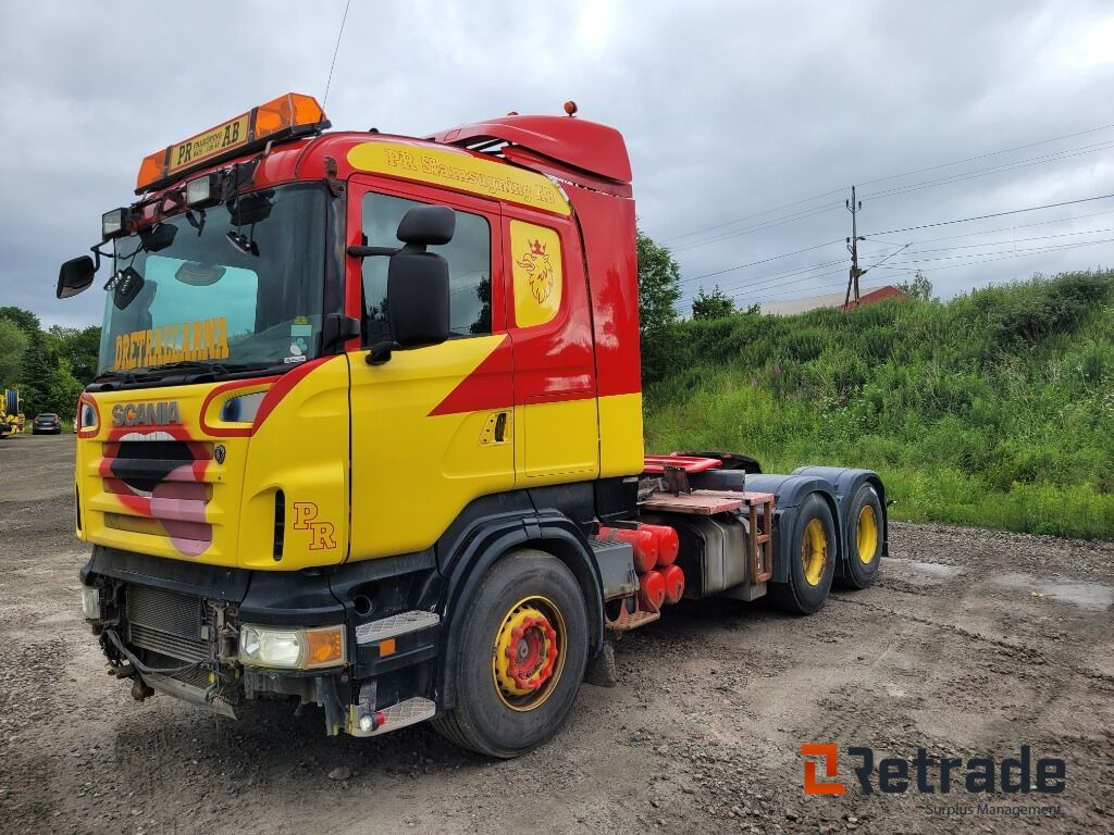 Dragbil trailerdragare med hydraulik Scania R500 6x4 samt extra chassi - Tegljač: slika 1 Dragbil trailerdragare med hydraulik Scania R500 6x4 samt extra chassi - Tegljač: slika 1