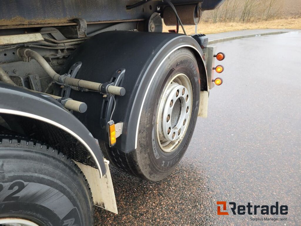 Istovarivač Tridem lastväxlare med flak Daf XF530 FAW Euro 6, låga mil -2022: slika 26 Istovarivač Tridem lastväxlare med flak Daf XF530 FAW Euro 6, låga mil -2022: slika 26