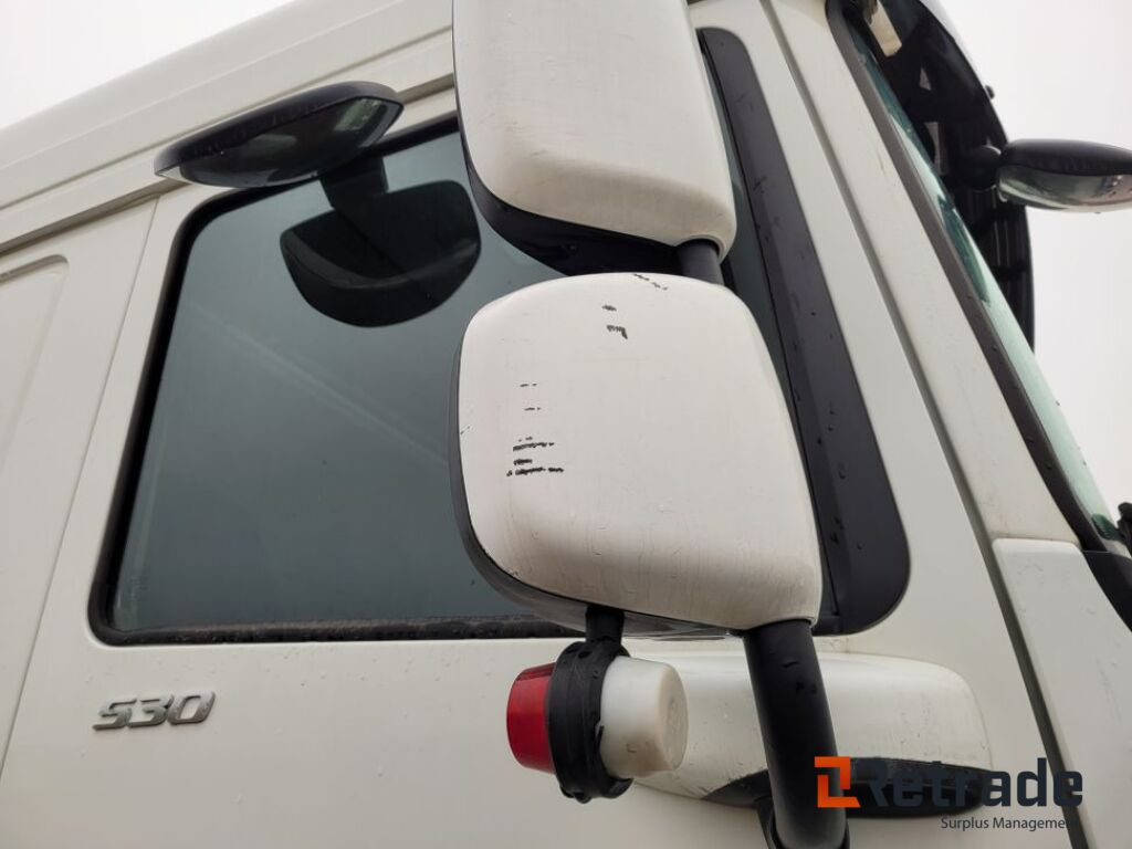 Istovarivač Tridem lastväxlare med flak Daf XF530 FAW Euro 6, låga mil -2022: slika 49 Istovarivač Tridem lastväxlare med flak Daf XF530 FAW Euro 6, låga mil -2022: slika 49