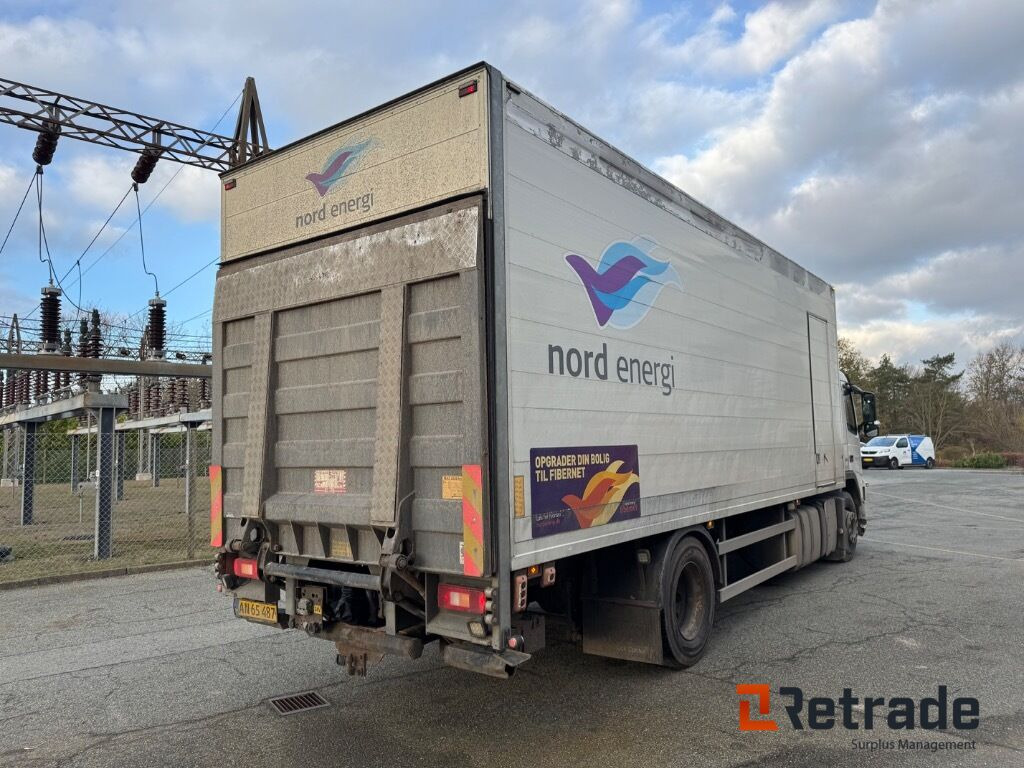 VOLVO FM 330 4X2 - Kamion sa zatvorenim sandukom: slika 3 VOLVO FM 330 4X2 - Kamion sa zatvorenim sandukom: slika 3