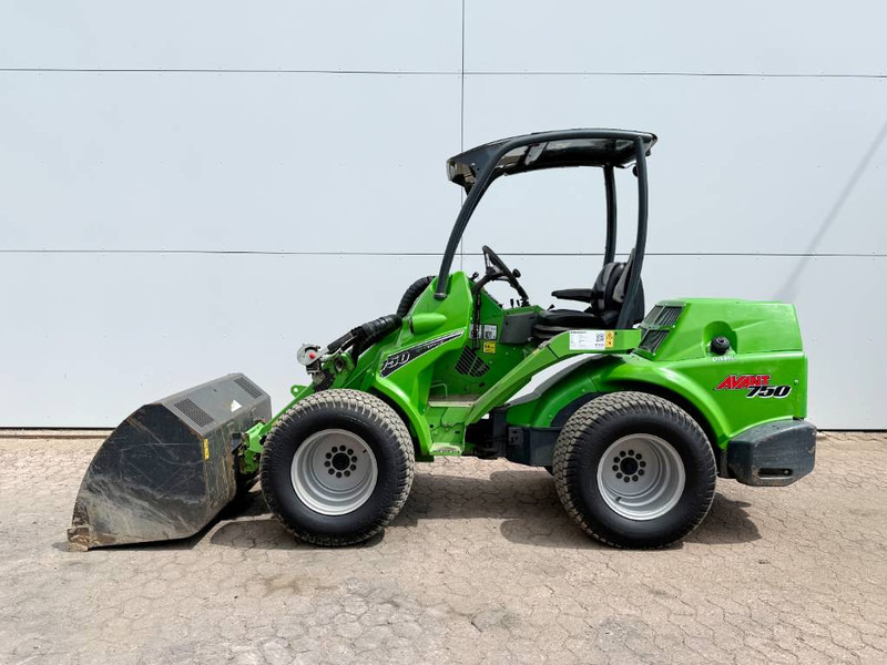 Avant M750 Opti Drive - Bucket + Jib / Telescopic Boom - Teleskopski utovarivač na točkovima: slika 2 Avant M750 Opti Drive - Bucket + Jib / Telescopic Boom - Teleskopski utovarivač na točkovima: slika 2
