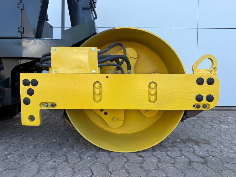 Valjak Bomag BW124DH-3 - Dutch Machine / Only 2104 Hours!: slika 16