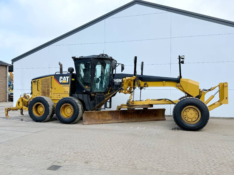 Cat 140M AWD 6x6 VHP Plus - Snowblade/ Ripper - Grejder: slika 4 Cat 140M AWD 6x6 VHP Plus - Snowblade/ Ripper - Grejder: slika 4