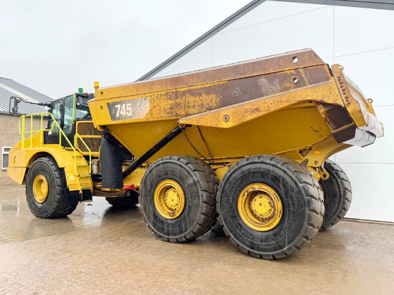 Cat 745 04A - TOP CONDITION - 4 UNITS - CE - Zglobni kiper: slika 2 Cat 745 04A - TOP CONDITION - 4 UNITS - CE - Zglobni kiper: slika 2