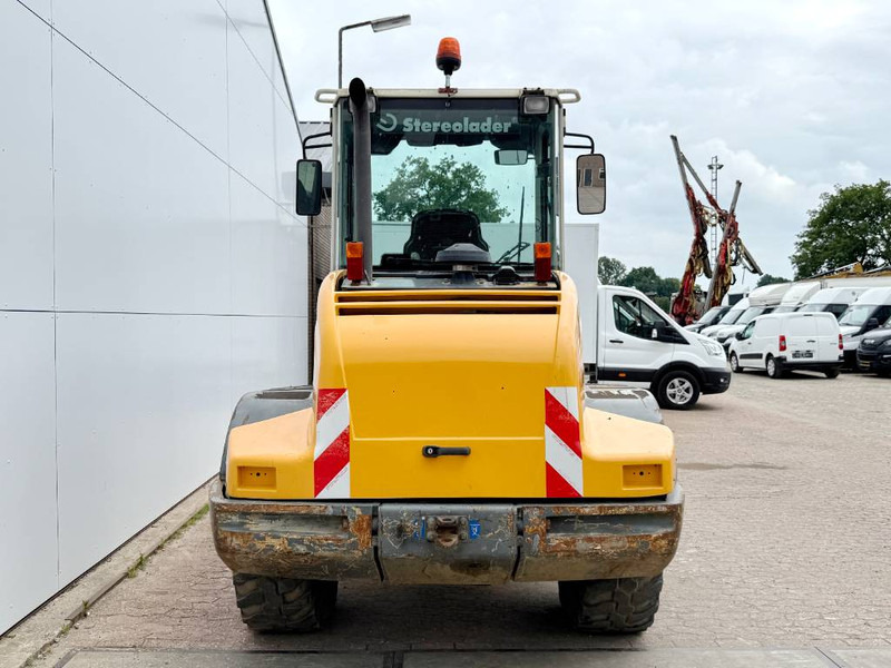Liebherr L509 - German Machine / Automatic Greasing - Utovarivač točkaš: slika 4 Liebherr L509 - German Machine / Automatic Greasing - Utovarivač točkaš: slika 4