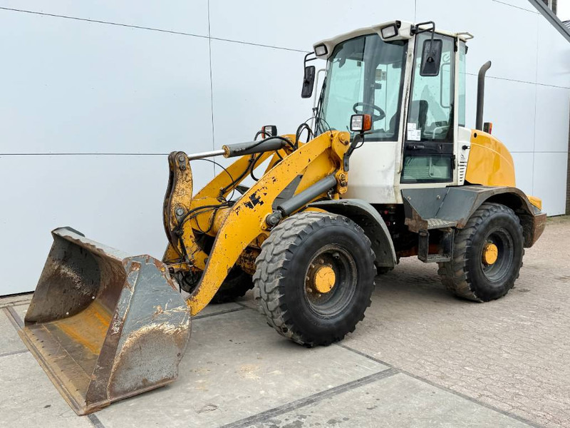 Liebherr L509 - German Machine / Automatic Greasing - Utovarivač točkaš: slika 2 Liebherr L509 - German Machine / Automatic Greasing - Utovarivač točkaš: slika 2