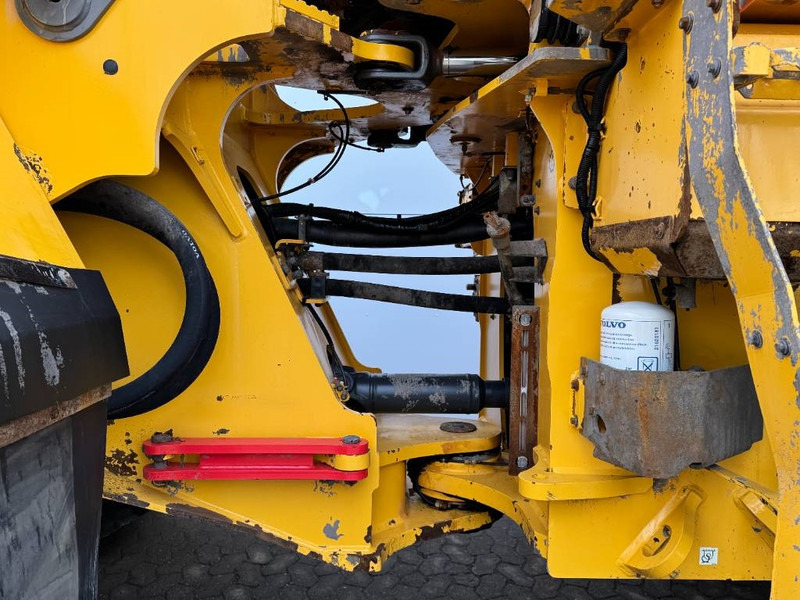 Utovarivač točkaš Volvo L220H - Dutch Machine / CDC Steering: slika 17 Utovarivač točkaš Volvo L220H - Dutch Machine / CDC Steering: slika 17