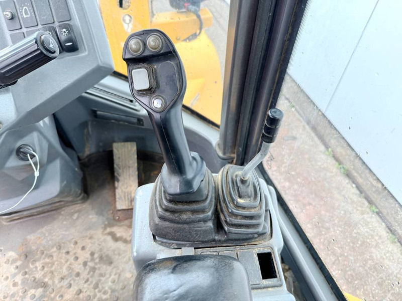 Utovarivač točkaš Volvo L35G - German Machine / Bucket + Forks!: slika 9