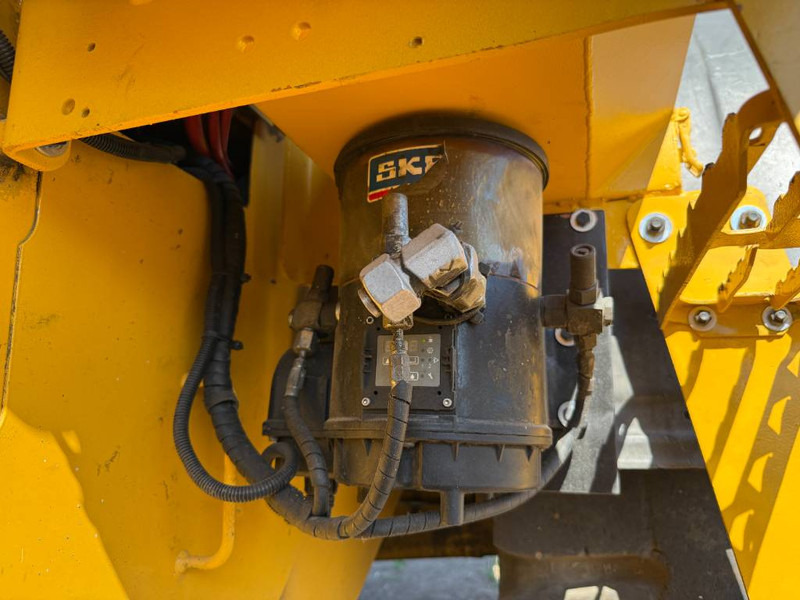 Utovarivač točkaš Volvo L60H - 3rd Function / Automatic Greasing: slika 16