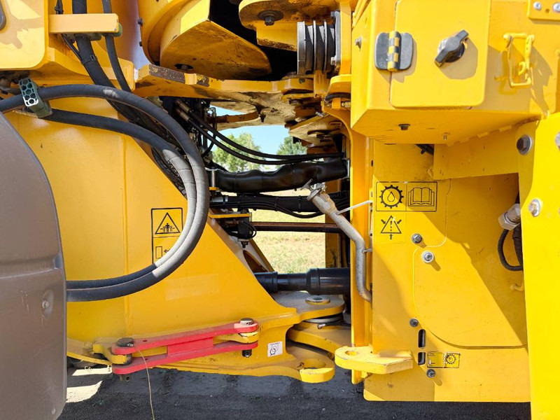 Utovarivač točkaš Volvo L60H - 3rd Function / Automatic Greasing: slika 17