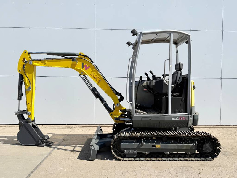 WACKER NEUSON EZ26 Zero Tail - Hammer Lines / Trench Bucket - Mini bager: slika 1 WACKER NEUSON EZ26 Zero Tail - Hammer Lines / Trench Bucket - Mini bager: slika 1