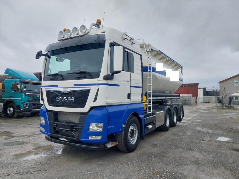 MAN TGX 35.440 Silo Euro 6 8x4 Lift+Lenk Klima (5) - Kamion: slika 1 MAN TGX 35.440 Silo Euro 6 8x4 Lift+Lenk Klima (5) - Kamion: slika 1