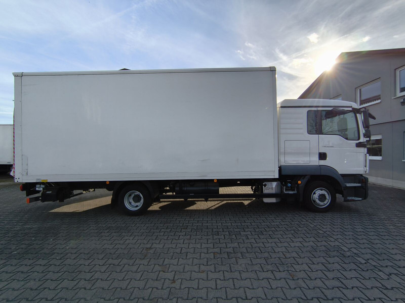 MAN TGL 8.190 Koffer gFH AHK LBW Euro 6 4x2 (11) TÜV NEU - Kamion sa zatvorenim sandukom: slika 4 MAN TGL 8.190 Koffer gFH AHK LBW Euro 6 4x2 (11) TÜV NEU - Kamion sa zatvorenim sandukom: slika 4