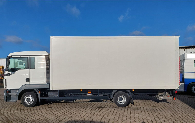 MAN TGL 8.190 L gFH Koffer LBW AHK (25) TÜV NEU - Kamion sa zatvorenim sandukom: slika 5 MAN TGL 8.190 L gFH Koffer LBW AHK (25) TÜV NEU - Kamion sa zatvorenim sandukom: slika 5