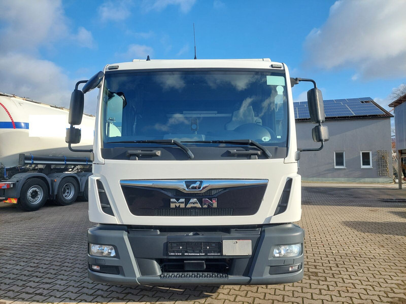 MAN TGL 8.190 L gFH Koffer LBW AHK (25) TÜV NEU - Kamion sa zatvorenim sandukom: slika 3 MAN TGL 8.190 L gFH Koffer LBW AHK (25) TÜV NEU - Kamion sa zatvorenim sandukom: slika 3