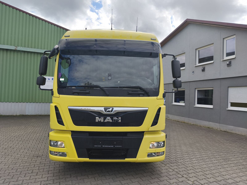 MAN TGL 8.220 Möbelkoffer Treppe (20) - Kamion sa zatvorenim sandukom: slika 3 MAN TGL 8.220 Möbelkoffer Treppe (20) - Kamion sa zatvorenim sandukom: slika 3