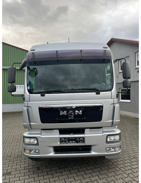 MAN TGM 12.290 BDF 4x2 Euro 5 - Kamion sa golom šasijom i zatvorenom kabinom: slika 2 MAN TGM 12.290 BDF 4x2 Euro 5 - Kamion sa golom šasijom i zatvorenom kabinom: slika 2