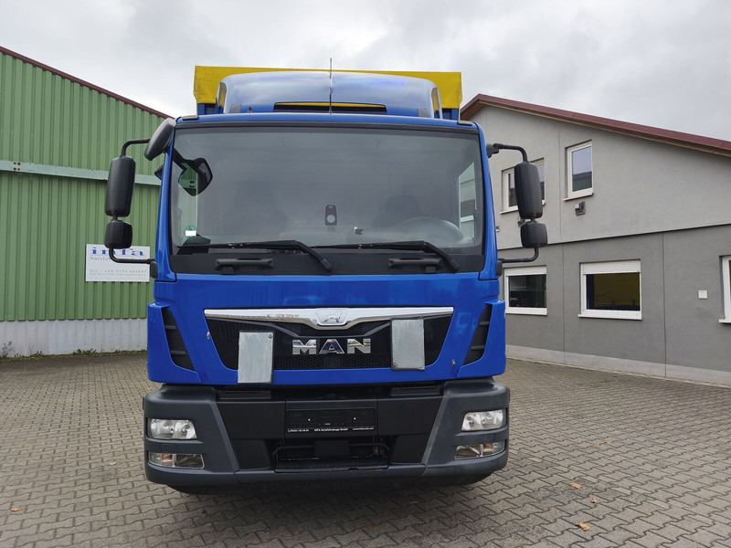 MAN TGM 15.250 Plane Gardine Euro 6 4x2 AHK LBW (39) - Kamion sa ceradom: slika 3 MAN TGM 15.250 Plane Gardine Euro 6 4x2 AHK LBW (39) - Kamion sa ceradom: slika 3