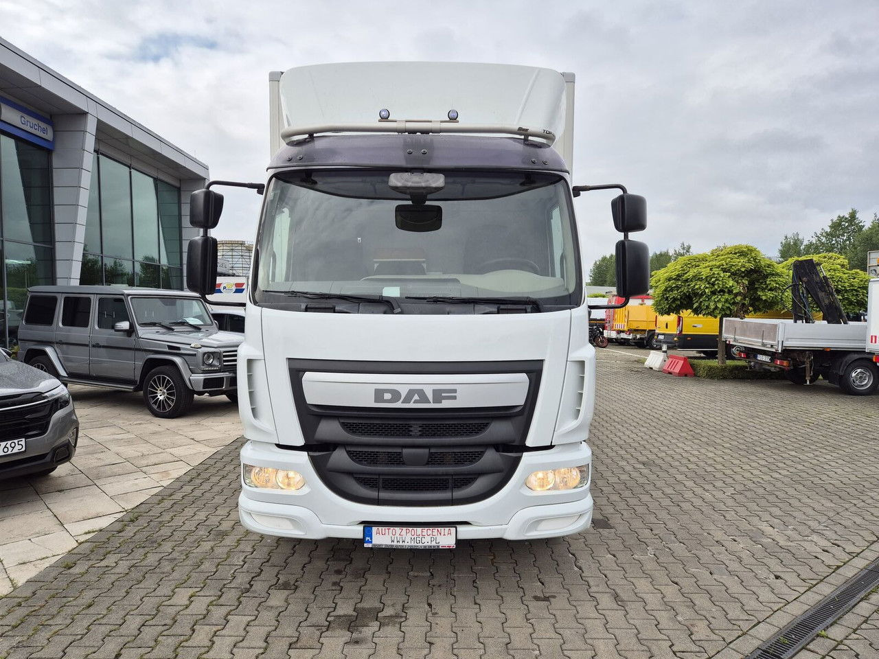 DAF LF 250 FA / Euro 6 / 18 EP / 3 Seats / 1 Owner - Kamion sa zatvorenim sandukom: slika 3 DAF LF 250 FA / Euro 6 / 18 EP / 3 Seats / 1 Owner - Kamion sa zatvorenim sandukom: slika 3