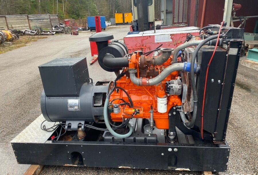 Diversen ECP34 2S4 - Iveco Engine,126kVA,New oils, filters, Mecc Alte ECP34 2S4 - Set generatora: slika 3 Diversen ECP34 2S4 - Iveco Engine,126kVA,New oils, filters, Mecc Alte ECP34 2S4 - Set generatora: slika 3