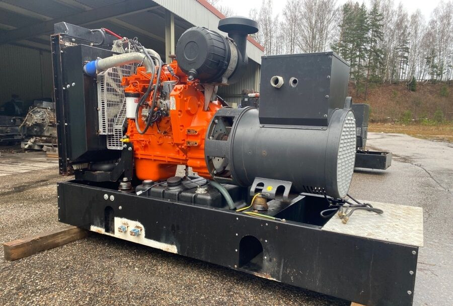 Diversen ECP34 2S4 - Iveco Engine,126kVA,New oils, filters, Mecc Alte ECP34 2S4 - Set generatora: slika 1 Diversen ECP34 2S4 - Iveco Engine,126kVA,New oils, filters, Mecc Alte ECP34 2S4 - Set generatora: slika 1