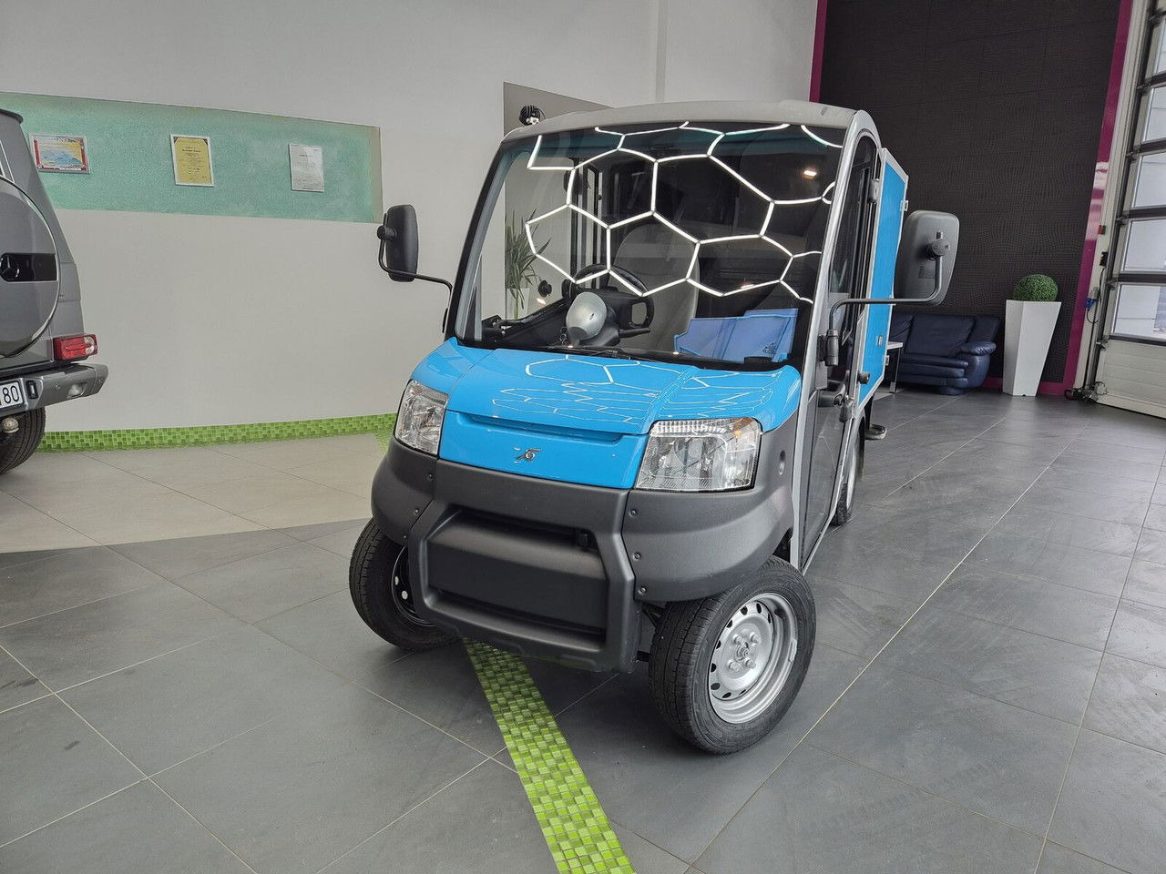 Diversen Garia Utility / Electric / Mini Delivery VAN / UP TO 45 KM H / B - Furgon, Električno dostavno vozilo: slika 2 Diversen Garia Utility / Electric / Mini Delivery VAN / UP TO 45 KM H / B - Furgon, Električno dostavno vozilo: slika 2