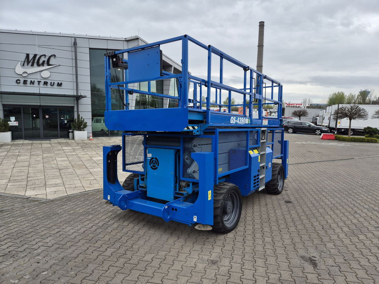 Genie GS 4390 / 15M High / 680KG Load / 1 Owner / Servic ED - Lift u obliku makaza: slika 4 Genie GS 4390 / 15M High / 680KG Load / 1 Owner / Servic ED - Lift u obliku makaza: slika 4