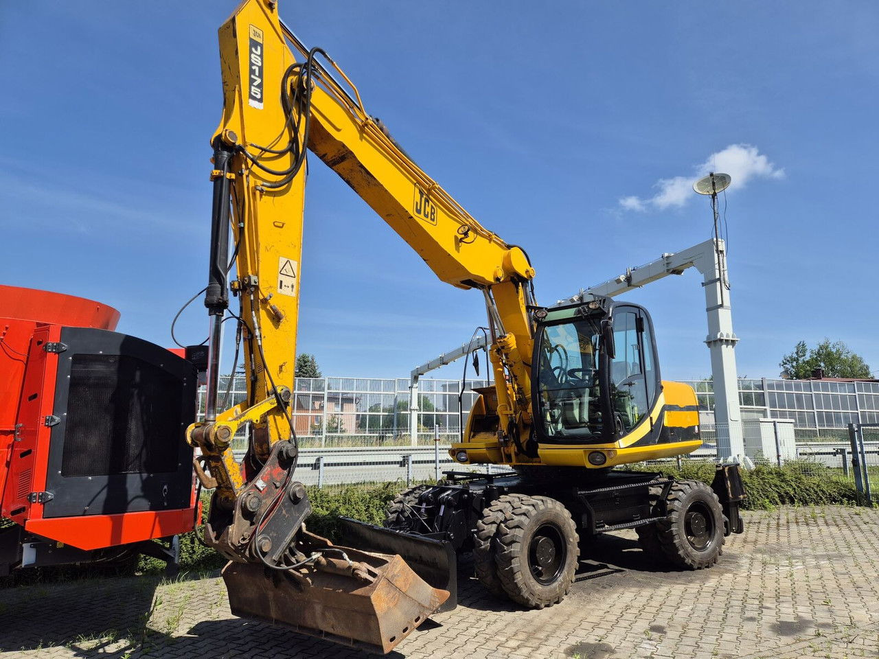 JCB JS 175 W / NEW Tire / 1 Owner / Serviced - Bager točkaš: slika 1 JCB JS 175 W / NEW Tire / 1 Owner / Serviced - Bager točkaš: slika 1