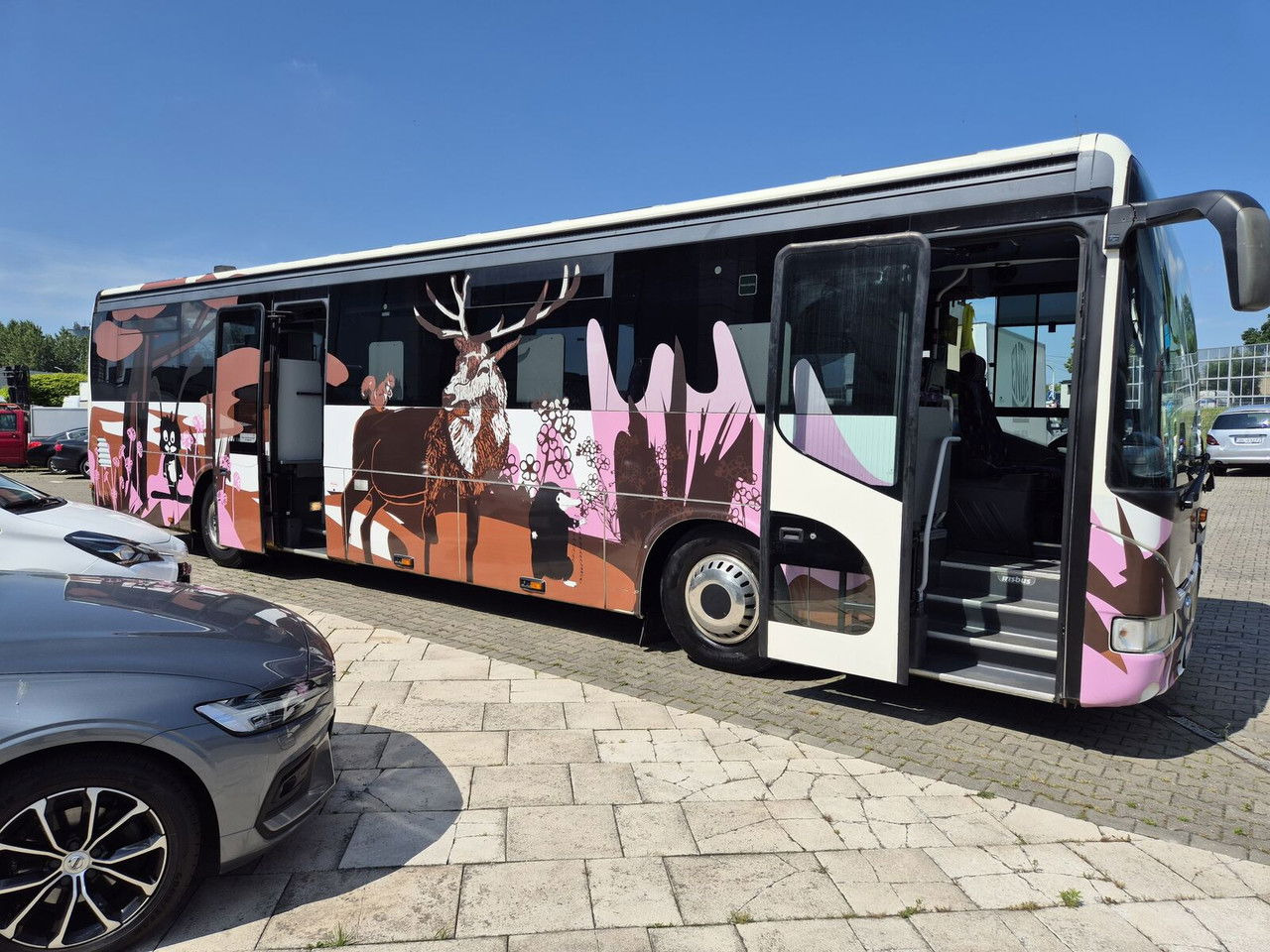 Irisbus Iveco 330 KM / Solar Panels / NEW Equiped - Kamper: slika 1 Irisbus Iveco 330 KM / Solar Panels / NEW Equiped - Kamper: slika 1