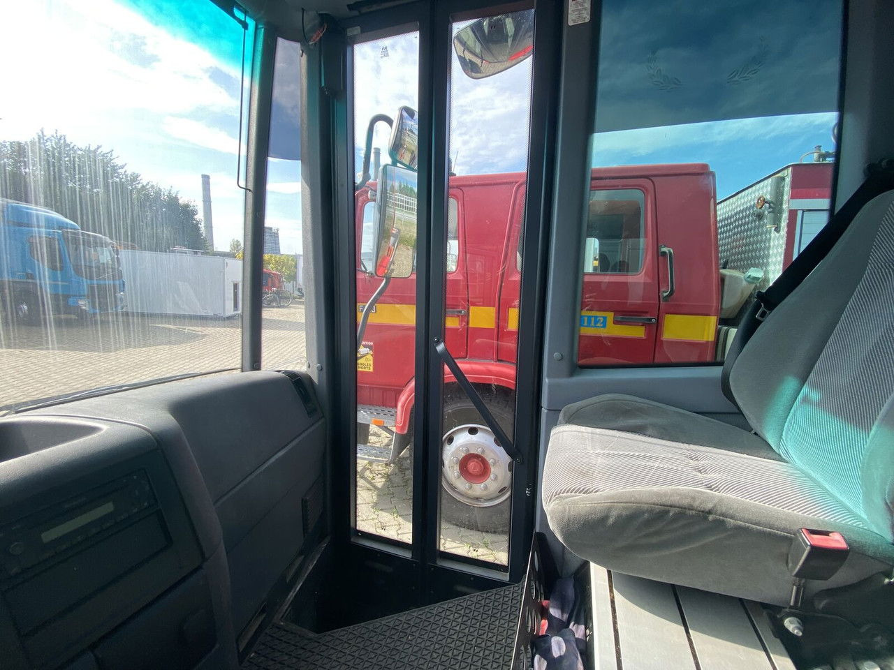 MERCEDES-BENZ Mercedes-Benz Eqonic 2628 - 1 Owner - Euro6 - LOW KM MERCEDES-BENZ Mercedes-Benz Eqonic 2628 - 1 Owner - Euro6 - LOW KM: slika 27 MERCEDES-BENZ Mercedes-Benz Eqonic 2628 - 1 Owner - Euro6 - LOW KM MERCEDES-BENZ Mercedes-Benz Eqonic 2628 - 1 Owner - Euro6 - LOW KM: slika 27