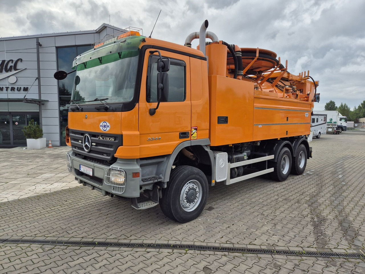 Mercedes-Benz Actros 3344 /6X6 / Wiedemann / Works Great / NO Rust / capt8m3+ - Vakuumska cisterna: slika 1 Mercedes-Benz Actros 3344 /6X6 / Wiedemann / Works Great / NO Rust / capt8m3+ - Vakuumska cisterna: slika 1