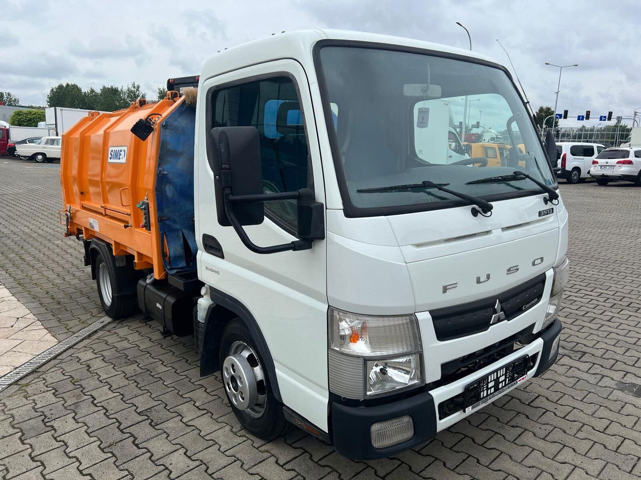 Mitsubishi Canter Fuso 3S13 AMT / Presscontainer / LOW KM / Super Condition - Kamion za smeće: slika 2 Mitsubishi Canter Fuso 3S13 AMT / Presscontainer / LOW KM / Super Condition - Kamion za smeće: slika 2