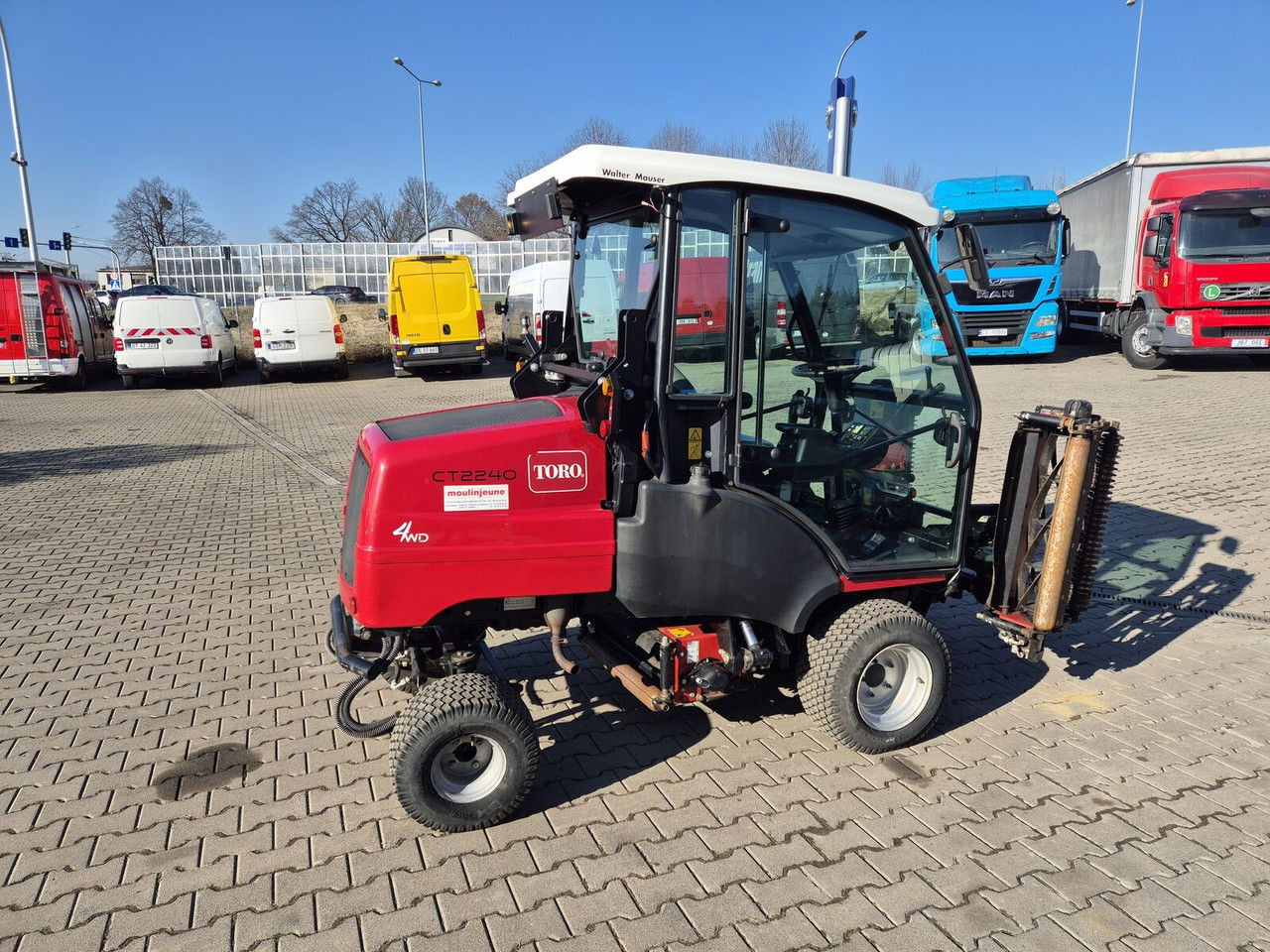 TORO Toro CT2240 / 4WD / Like NEW / Only 1681MTH - Baštenska kosačica: slika 3 TORO Toro CT2240 / 4WD / Like NEW / Only 1681MTH - Baštenska kosačica: slika 3