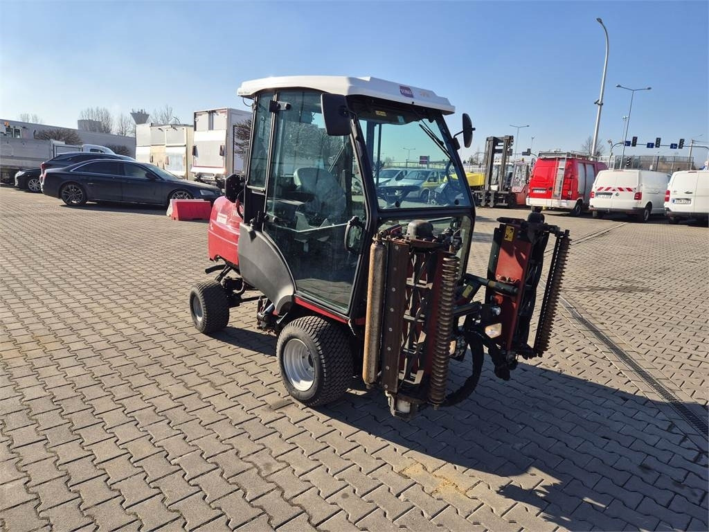 Toro CT2240 / 4WD / LIKE NEW! / ONLY 1681MTH - Komunalni traktor: slika 5 Toro CT2240 / 4WD / LIKE NEW! / ONLY 1681MTH - Komunalni traktor: slika 5