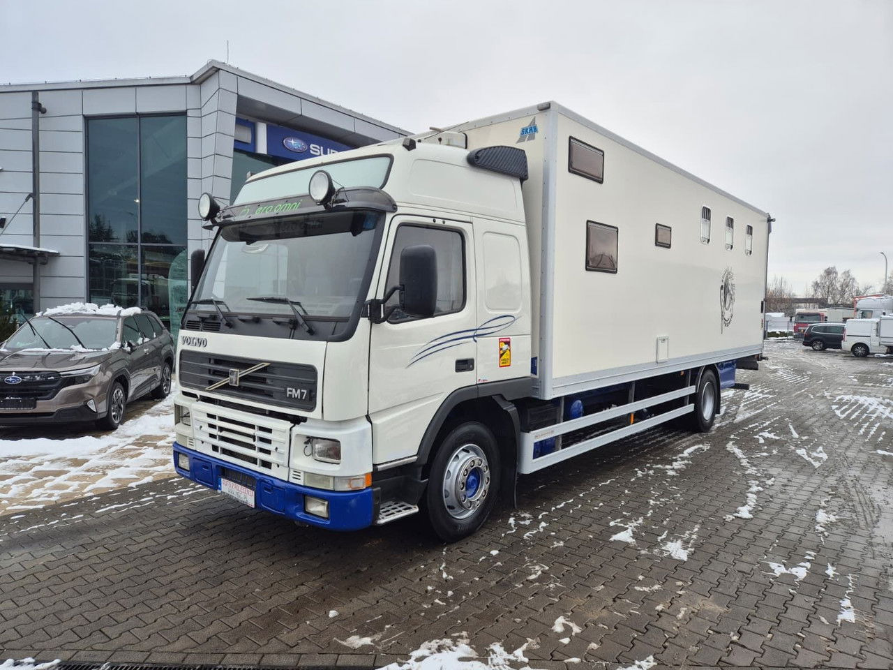 Volvo FM 7 5 Horses / Live Cabin / 1 Owner / Serviced - Kamioni za prevoz konja: slika 1 Volvo FM 7 5 Horses / Live Cabin / 1 Owner / Serviced - Kamioni za prevoz konja: slika 1