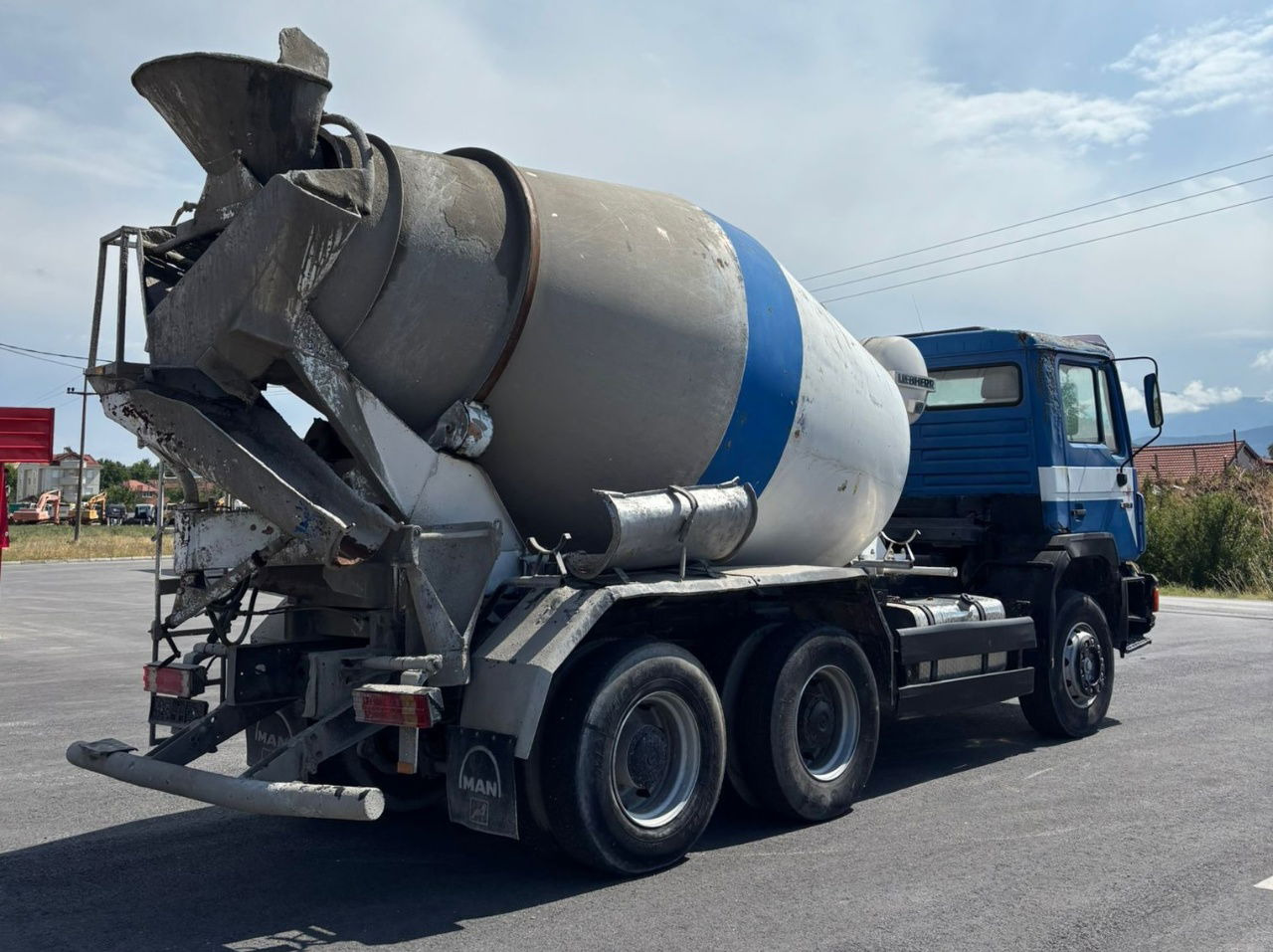 MAN 25.272 6x4 chassis- complete spring - Mikser za beton: slika 5 MAN 25.272 6x4 chassis- complete spring - Mikser za beton: slika 5