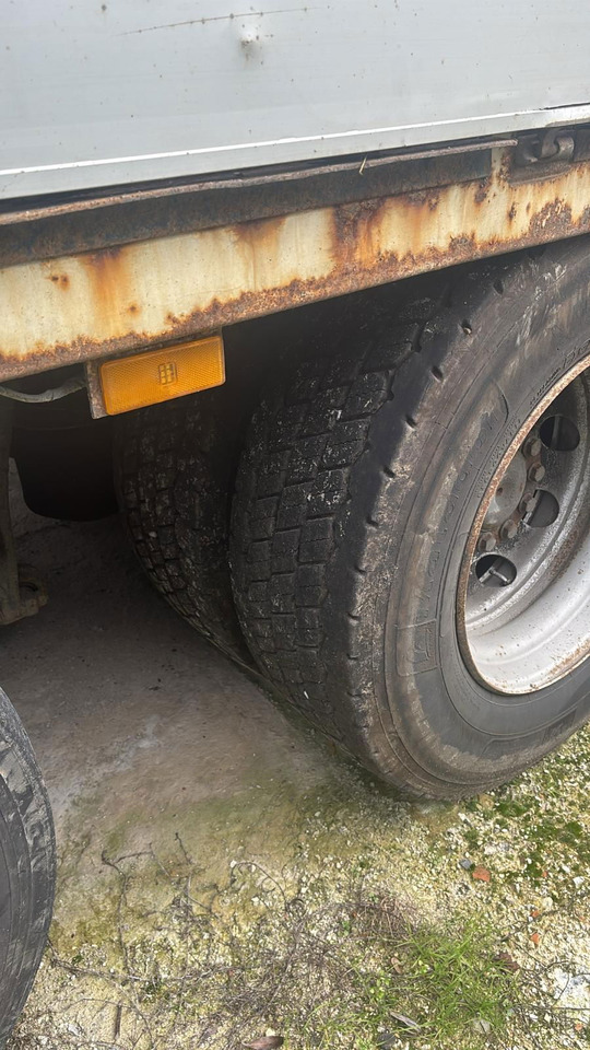 Mercedes-Benz Actros 2536 L 6x2 stake body - lifting axle - Kamion sa tovarnim sandukom: slika 4 Mercedes-Benz Actros 2536 L 6x2 stake body - lifting axle - Kamion sa tovarnim sandukom: slika 4
