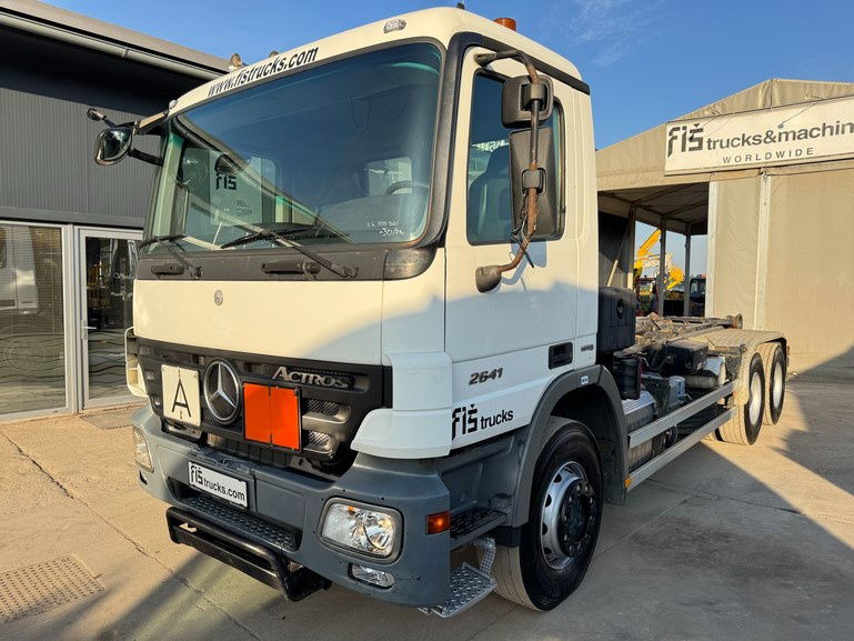 Mercedes-Benz Actros 2641 6x4 hiab abroll tipper - spring complete - Kamion za prevoz kontejnera/ Kamion sa promenjivim sandukom: slika 1 Mercedes-Benz Actros 2641 6x4 hiab abroll tipper - spring complete - Kamion za prevoz kontejnera/ Kamion sa promenjivim sandukom: slika 1