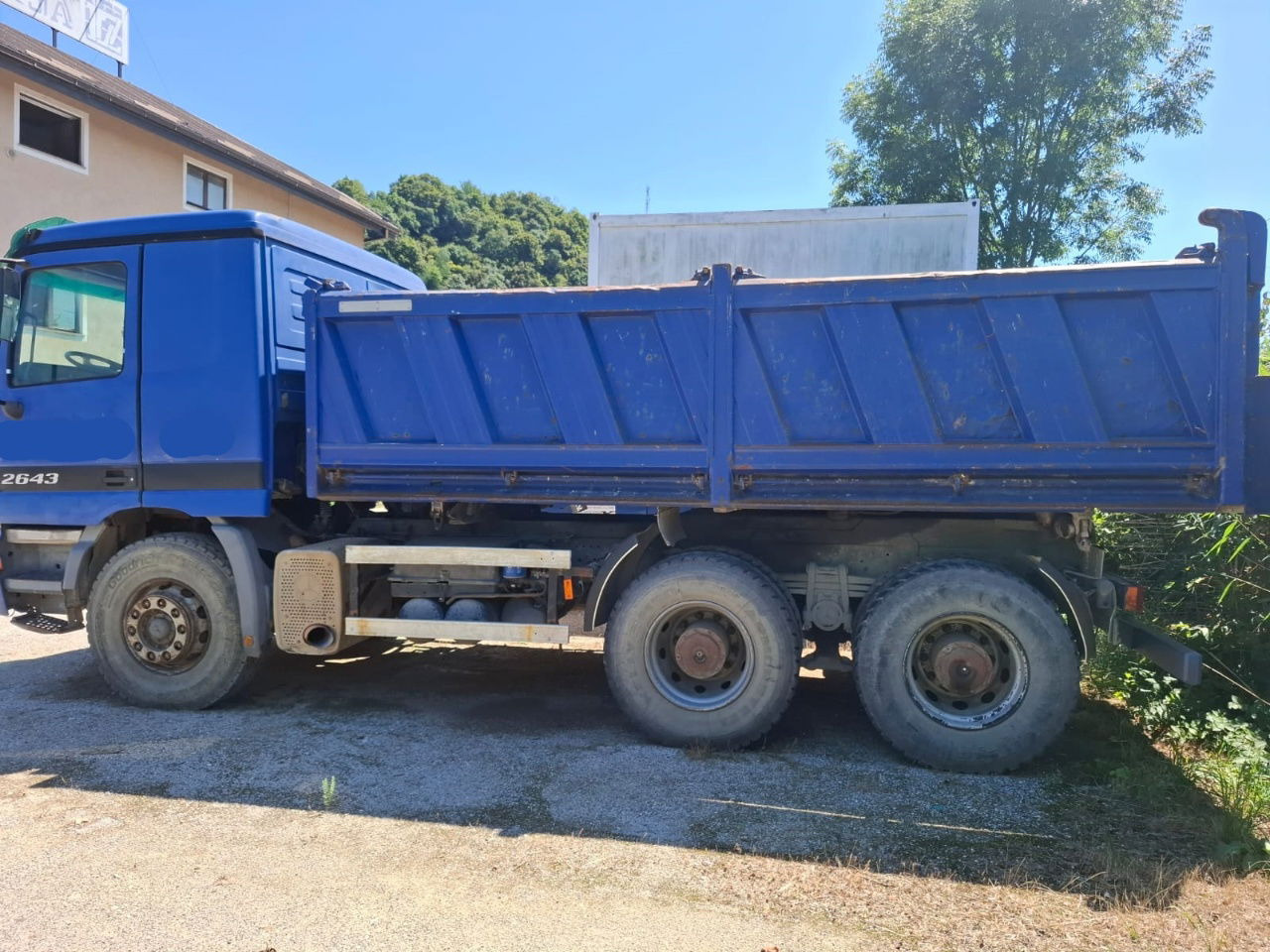 Mercedes-Benz Actros 2643 K 6x4 meiller tipper - Istovarivač: slika 4 Mercedes-Benz Actros 2643 K 6x4 meiller tipper - Istovarivač: slika 4
