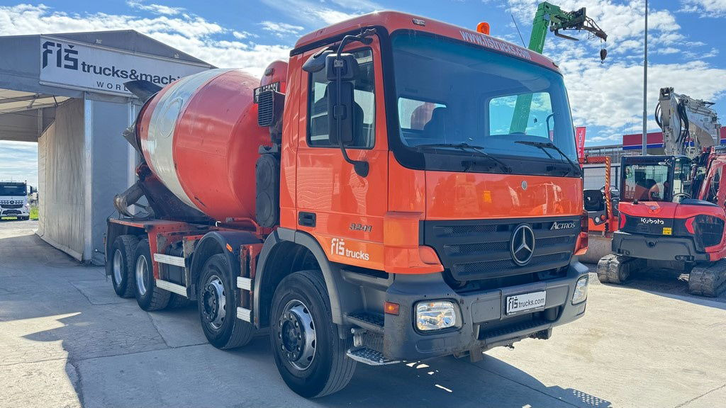 Mercedes-Benz Actros 3241 8x4 mixer 9m3 - Mikser za beton: slika 3 Mercedes-Benz Actros 3241 8x4 mixer 9m3 - Mikser za beton: slika 3