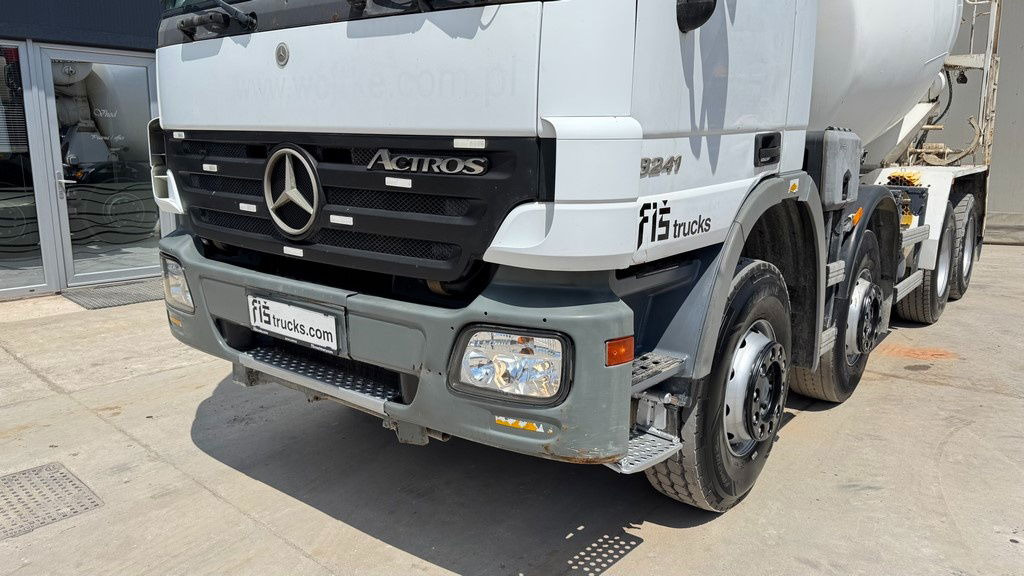 Mercedes-Benz Actros 3241 8x4 mixer 9m3 - Mikser za beton: slika 2 Mercedes-Benz Actros 3241 8x4 mixer 9m3 - Mikser za beton: slika 2