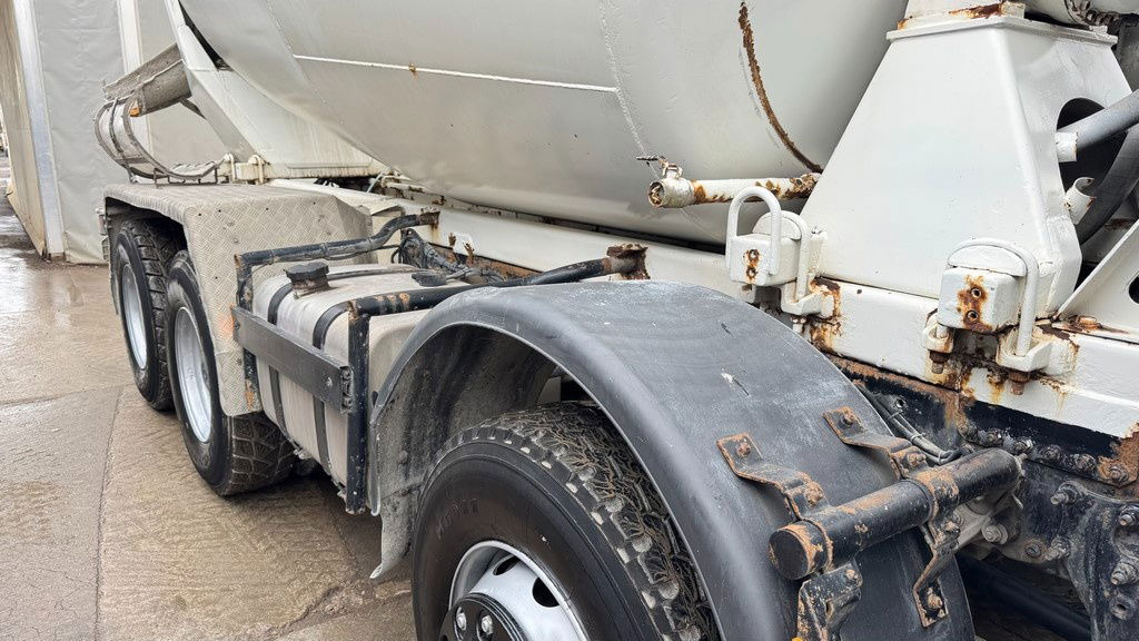 Mercedes-Benz Actros 3536 8x4 stetter schwing mixer 9m3 - Mikser za beton: slika 5 Mercedes-Benz Actros 3536 8x4 stetter schwing mixer 9m3 - Mikser za beton: slika 5