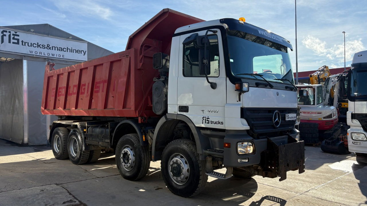 Mercedes-Benz Actros 4141 K 8x6 tipper - 19m3 - spring suspension - Istovarivač: slika 2 Mercedes-Benz Actros 4141 K 8x6 tipper - 19m3 - spring suspension - Istovarivač: slika 2