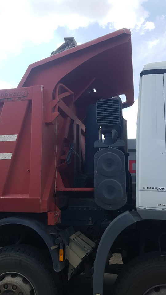 Mercedes-Benz Actros 4141 K 8x6 tipper - Istovarivač: slika 2 Mercedes-Benz Actros 4141 K 8x6 tipper - Istovarivač: slika 2