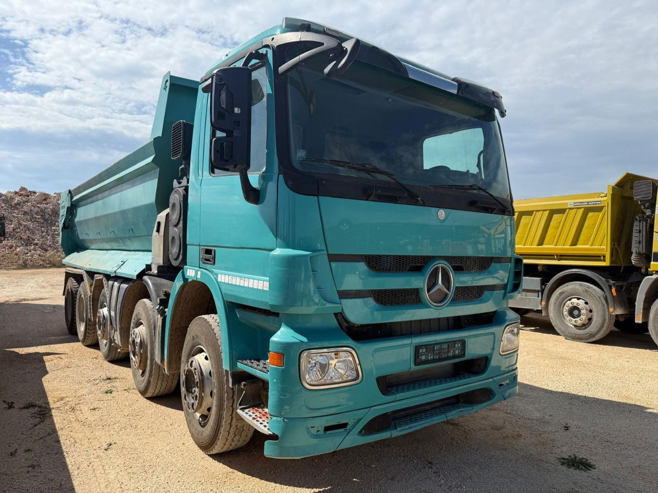 Mercedes-Benz Actros 4448 10x4 mulda tipper - euro 5 - lifting axle - Istovarivač: slika 1 Mercedes-Benz Actros 4448 10x4 mulda tipper - euro 5 - lifting axle - Istovarivač: slika 1